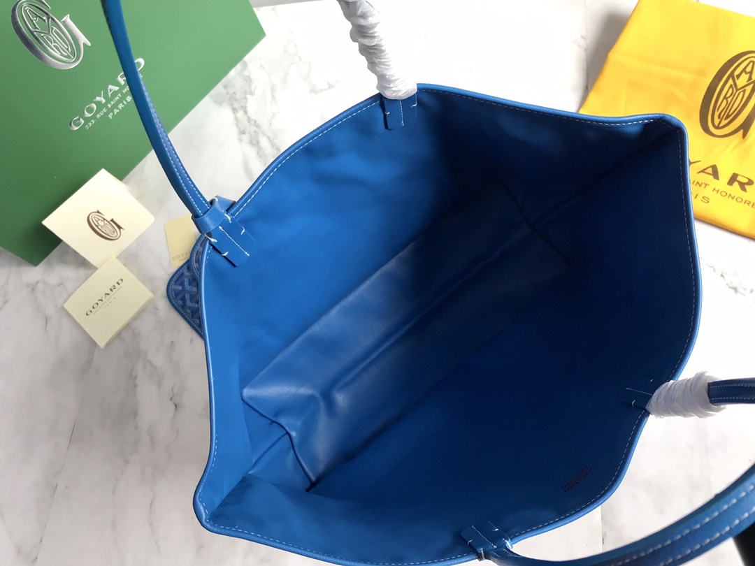 Anjou PM Reversible Tote Bag In Blue